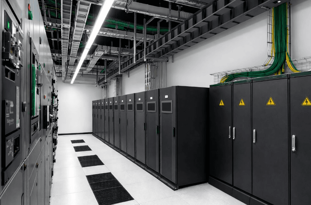 Data center power infrastructure
