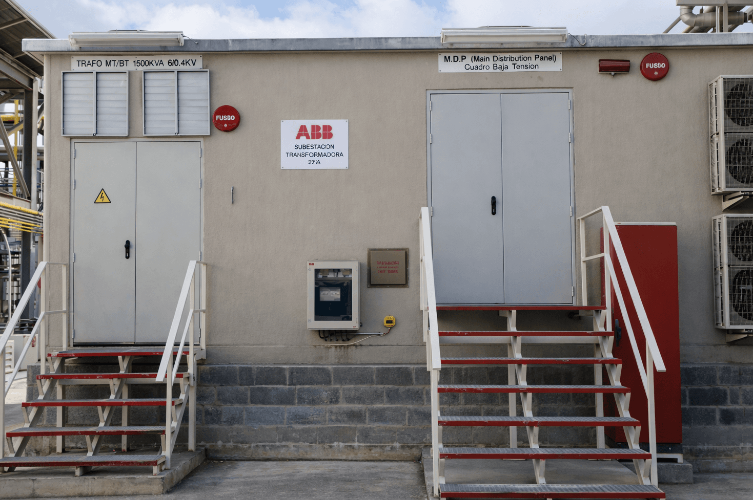 Electrical substation with transformer